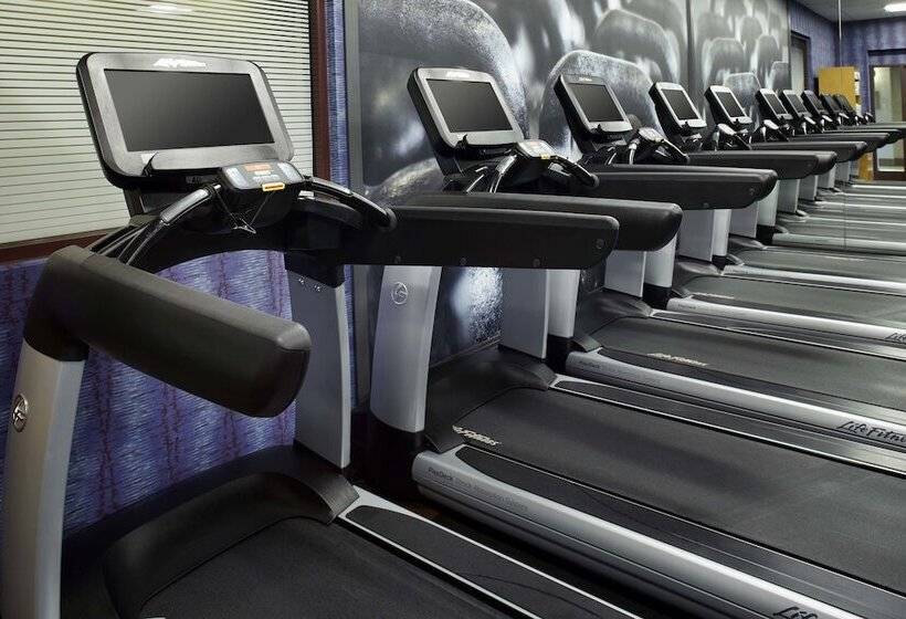 호텔 Marriott Cincinnati North