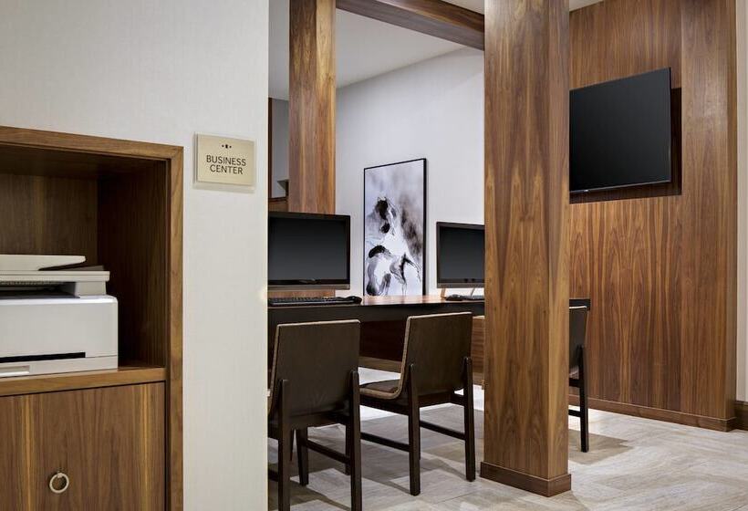 هتل Marriott Dallas Las Colinas