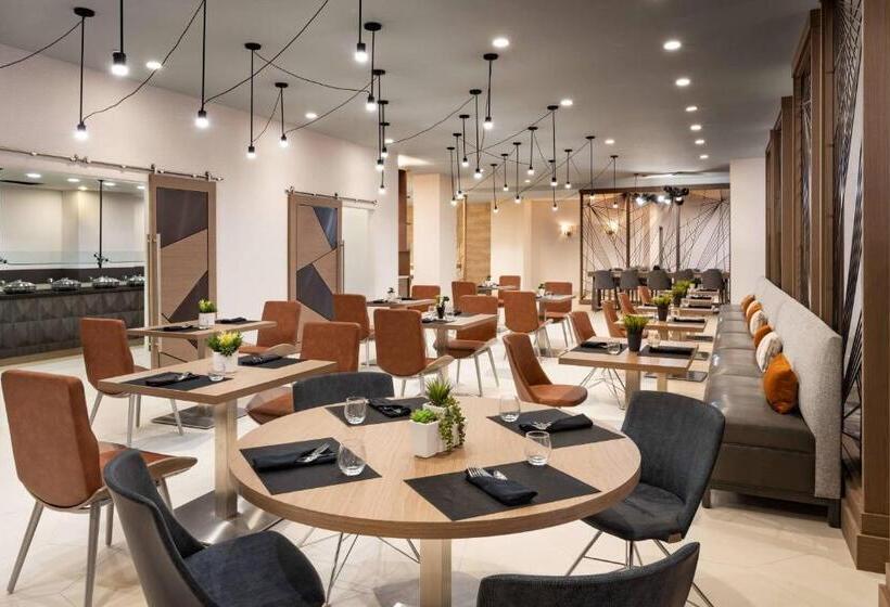 هتل Marriott Greensboro Downtown