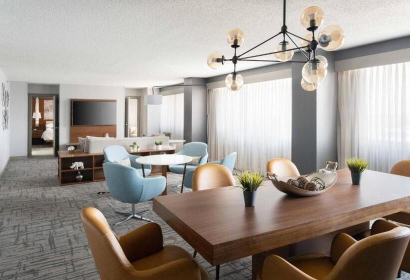 ホテル Marriott Greensboro Downtown