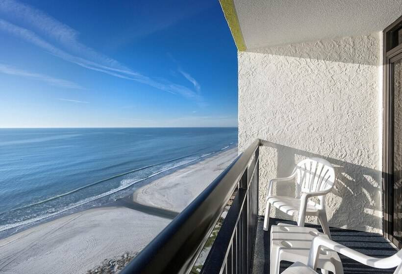 هتل Monterey Bay Suites