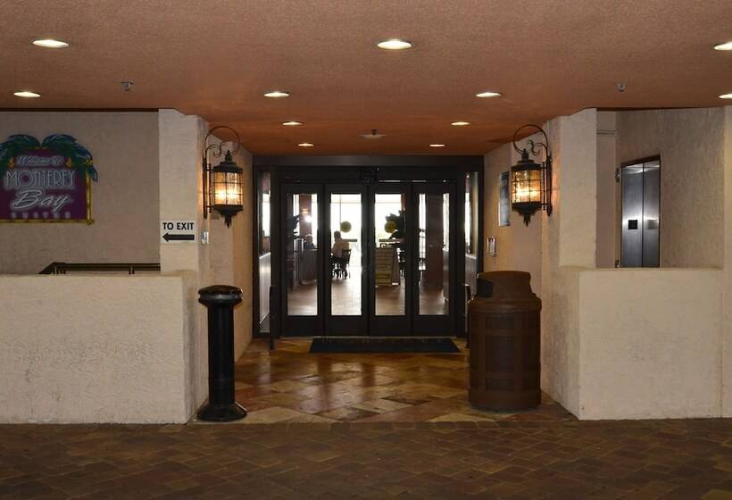 هتل Monterey Bay Suites