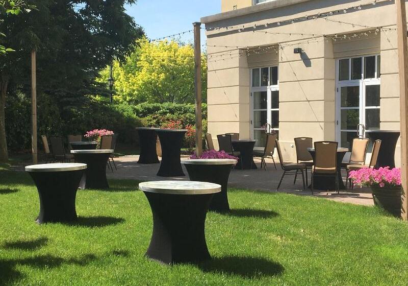 Mystic Marriott Hotel And Spa