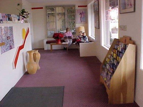 فندق National 9 Inn Sand Canyon