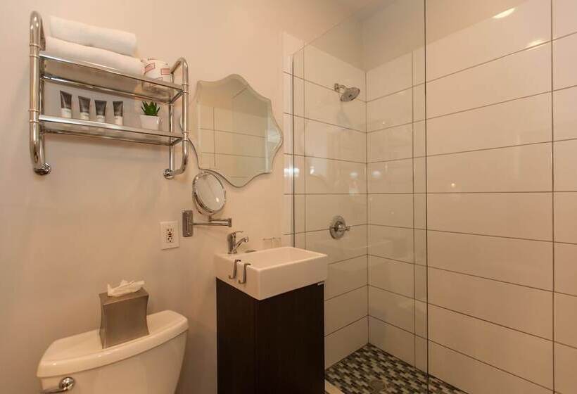 Отель Odyssey Of South Beach Apart