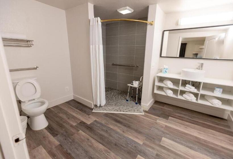 酒店 Oneway Brunswick