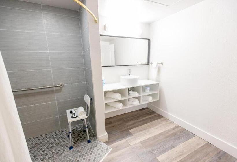 酒店 Oneway Brunswick