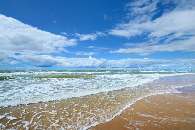 Plaza Beach Hotel   Beachfront Resort