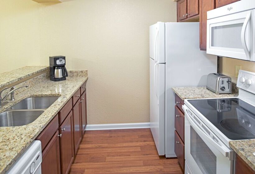 בית מלון כפרי Powhatan Resort