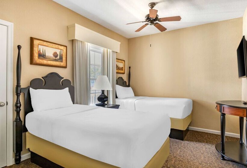 هتل Powhatan Resort
