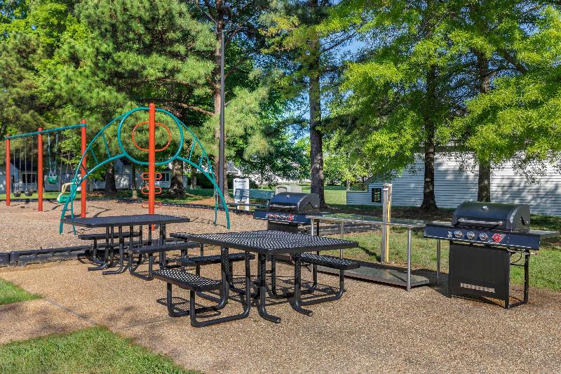 בית מלון כפרי Powhatan Resort