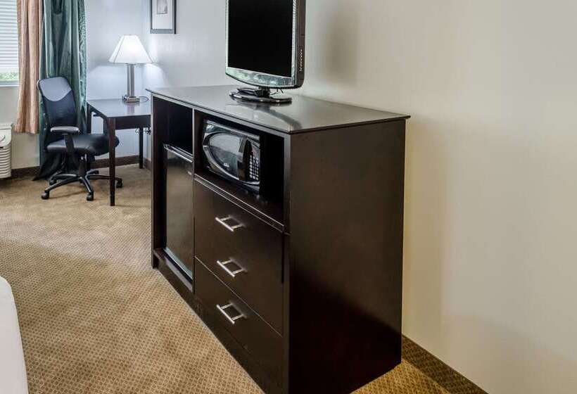 هتل Quality Inn