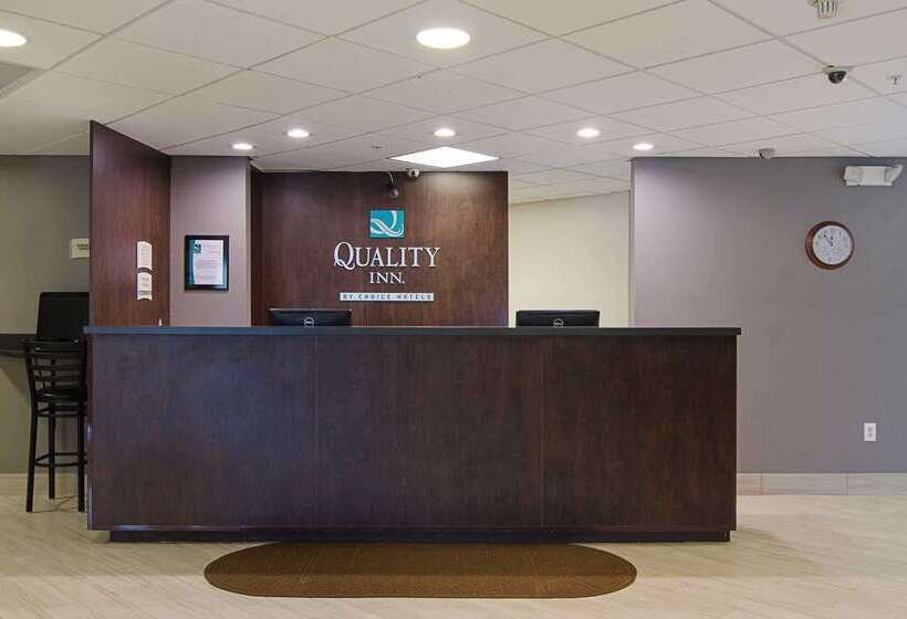 בית מלון כפרי Quality Inn