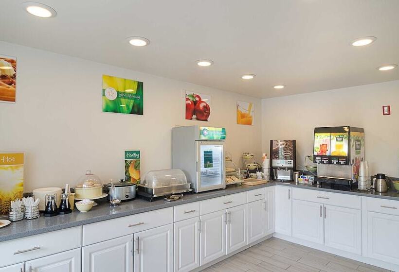 בית מלון כפרי Quality Inn