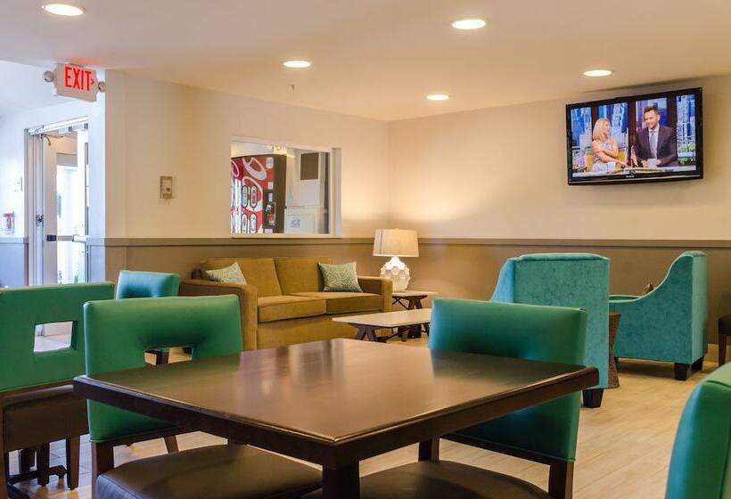 בית מלון כפרי Quality Inn