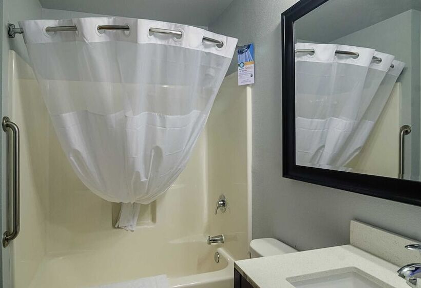 בית מלון כפרי Quality Inn