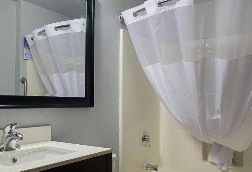 בית מלון כפרי Quality Inn