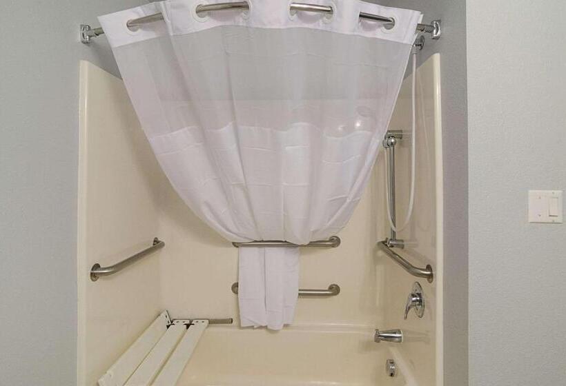 בית מלון כפרי Quality Inn