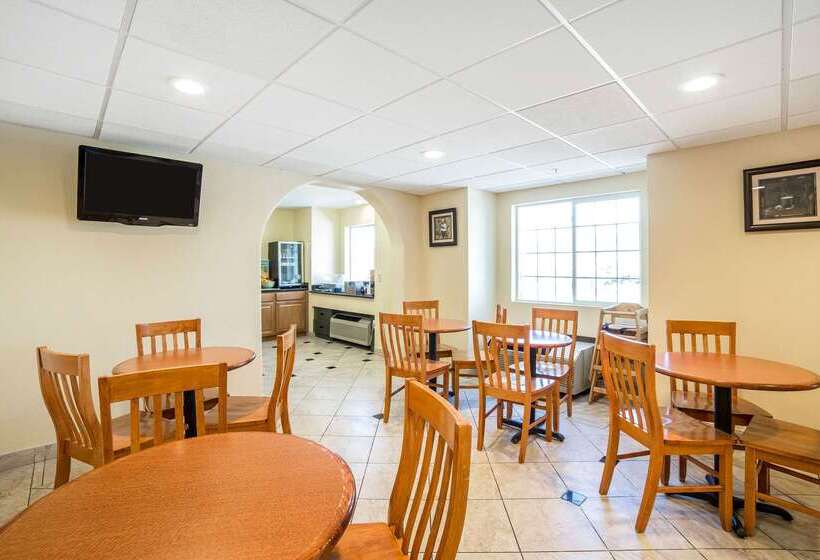 هتل Quality Inn & Suites Elko