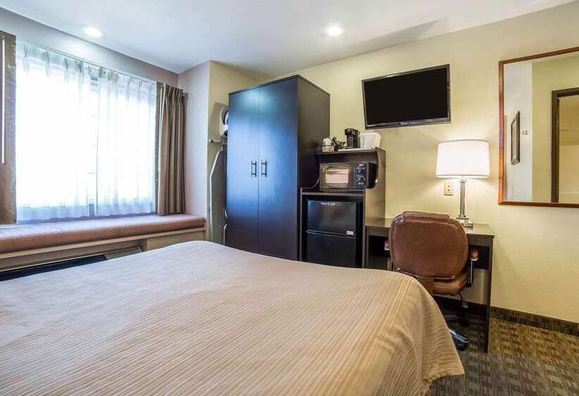 בית מלון כפרי Quality Inn & Suites Elko