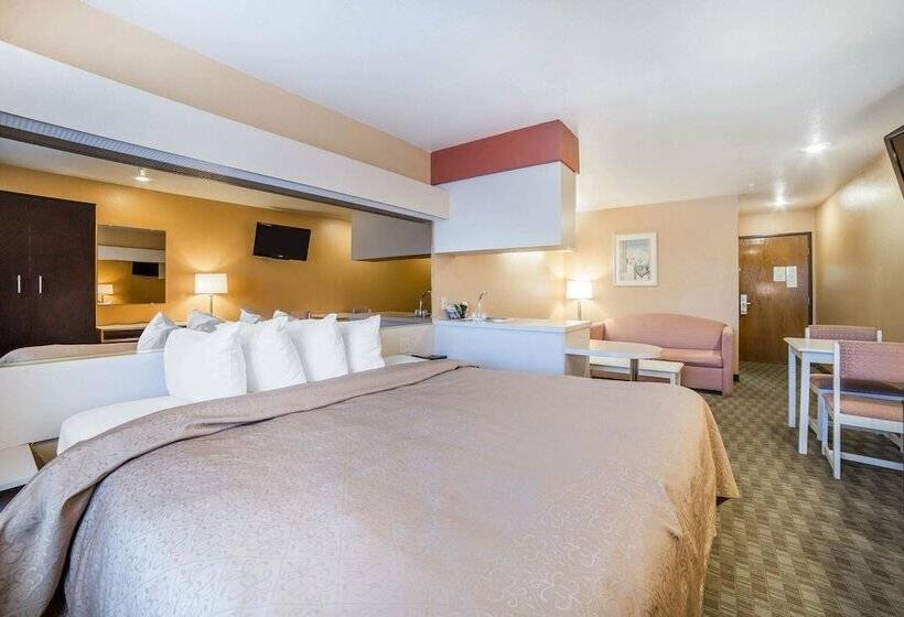هتل Quality Inn & Suites Elko