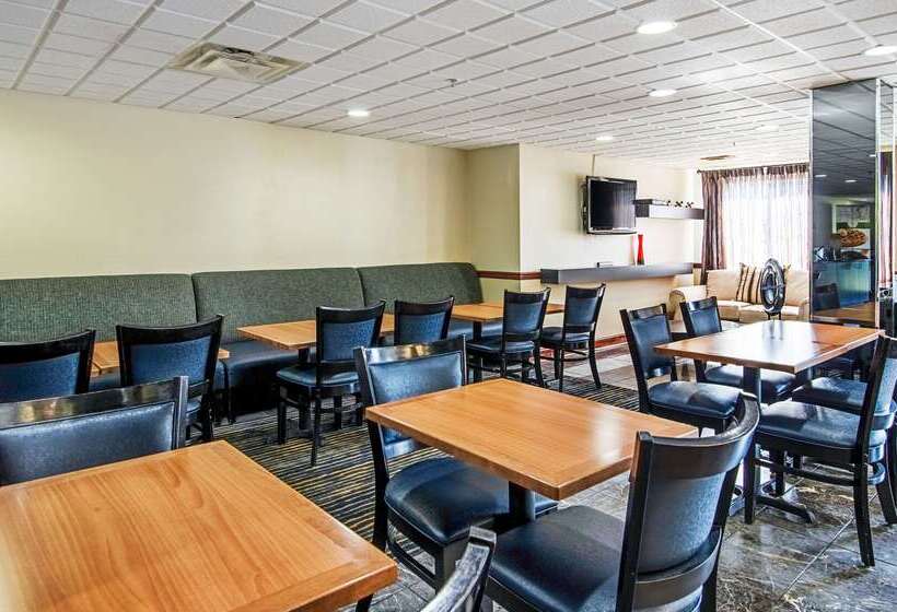 ホテル Quality Inn & Suites I81 Exit 7