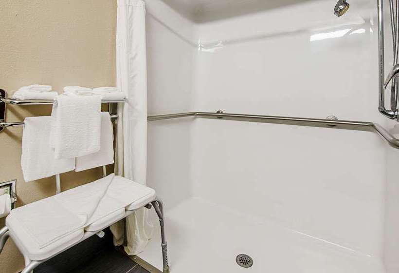 호텔 Quality Inn & Suites I81 Exit 7