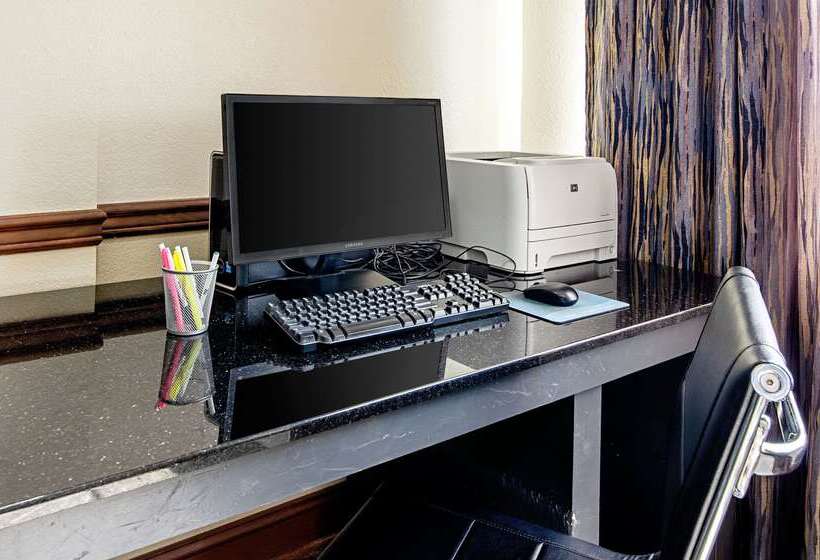 호텔 Quality Inn & Suites I81 Exit 7