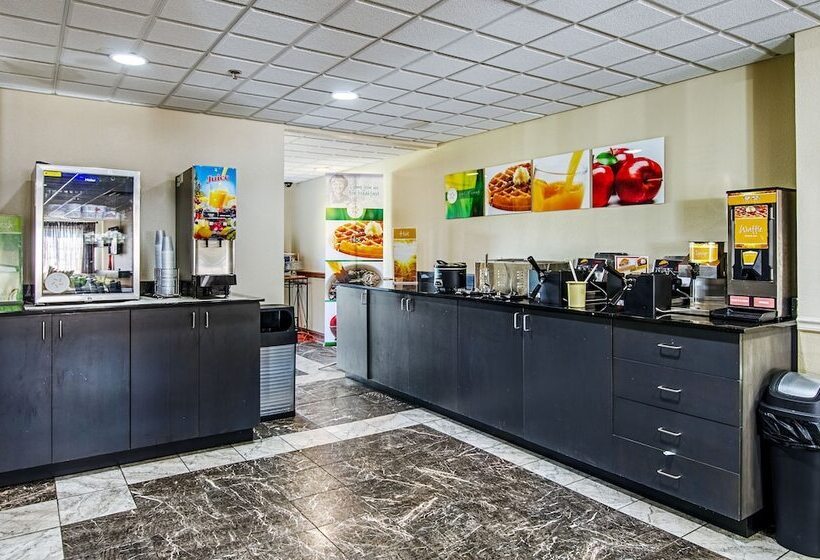 ホテル Quality Inn & Suites I81 Exit 7