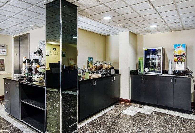 ホテル Quality Inn & Suites I81 Exit 7