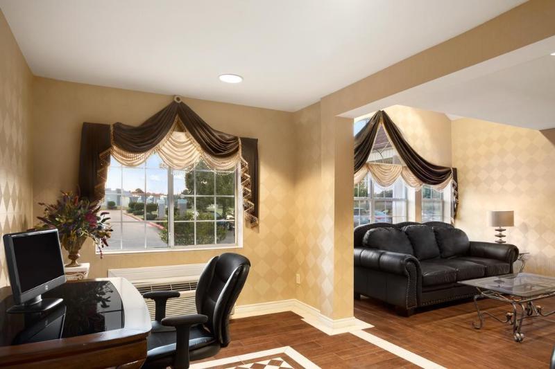 فندق Quality Inn & Suites Longview I20