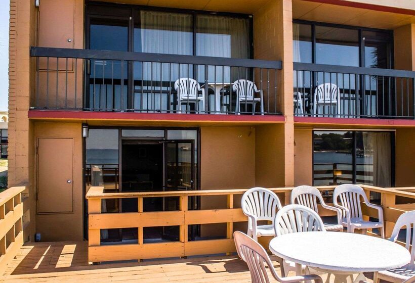 فندق Quality Inn & Suites Gulf Breeze Bayside Near Pensacola Beach