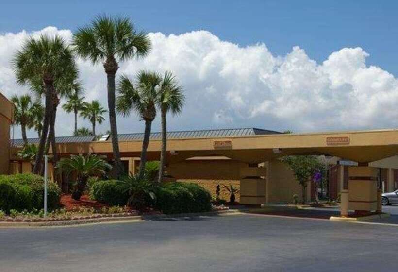 فندق Quality Inn & Suites Gulf Breeze Bayside Near Pensacola Beach