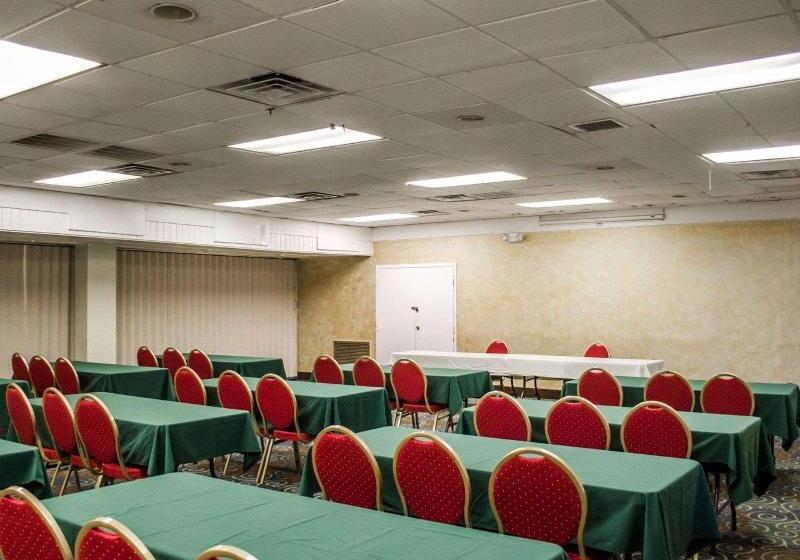 فندق Quality Inn & Suites Gulf Breeze Bayside Near Pensacola Beach