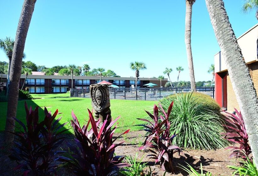 فندق Quality Inn & Suites Gulf Breeze Bayside Near Pensacola Beach