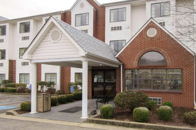 酒店 Quality Inn & Suites Prestonsburg Next To Mountain Arts Center