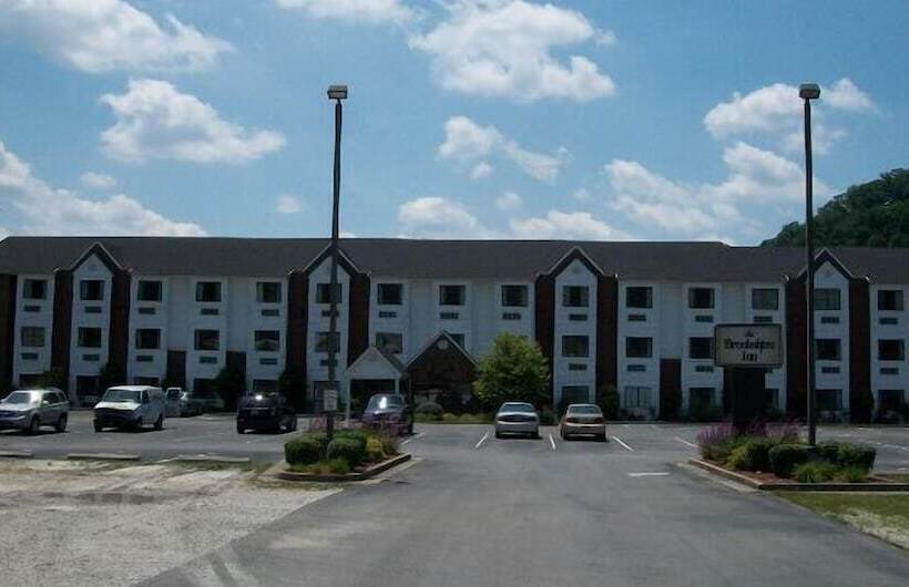 酒店 Quality Inn & Suites Prestonsburg Next To Mountain Arts Center