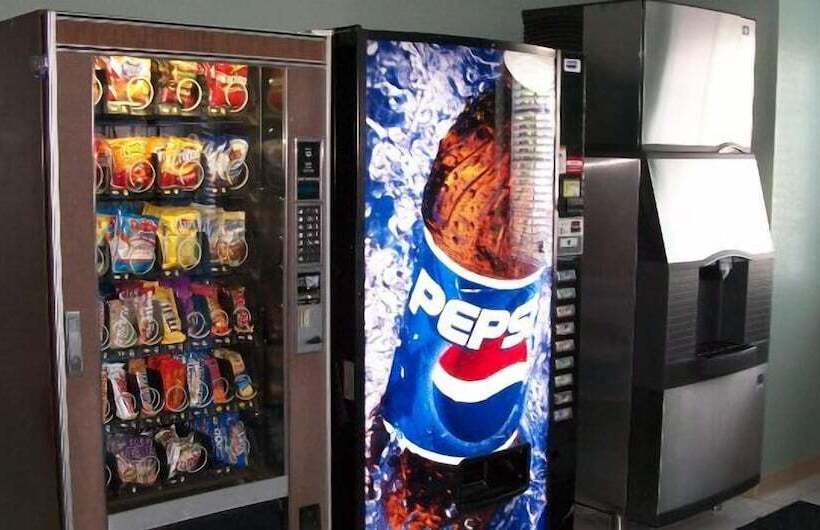 酒店 Quality Inn & Suites Prestonsburg Next To Mountain Arts Center