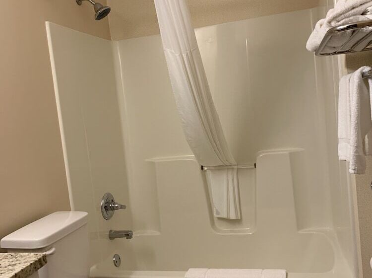 酒店 Quality Inn & Suites Prestonsburg Next To Mountain Arts Center