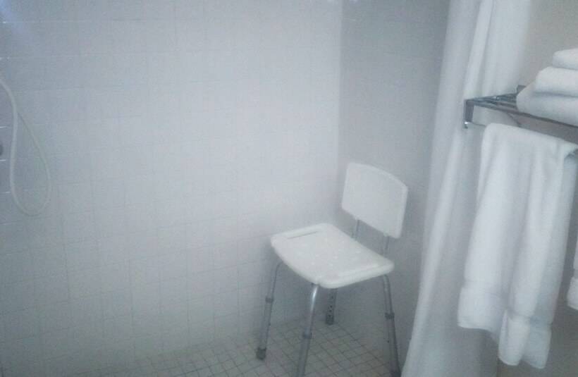 酒店 Quality Inn & Suites Prestonsburg Next To Mountain Arts Center