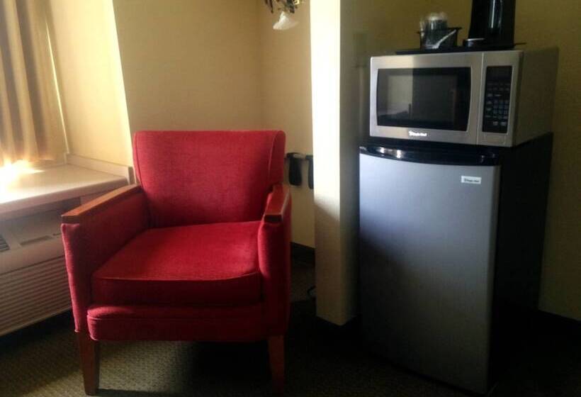 酒店 Quality Inn & Suites Prestonsburg Next To Mountain Arts Center