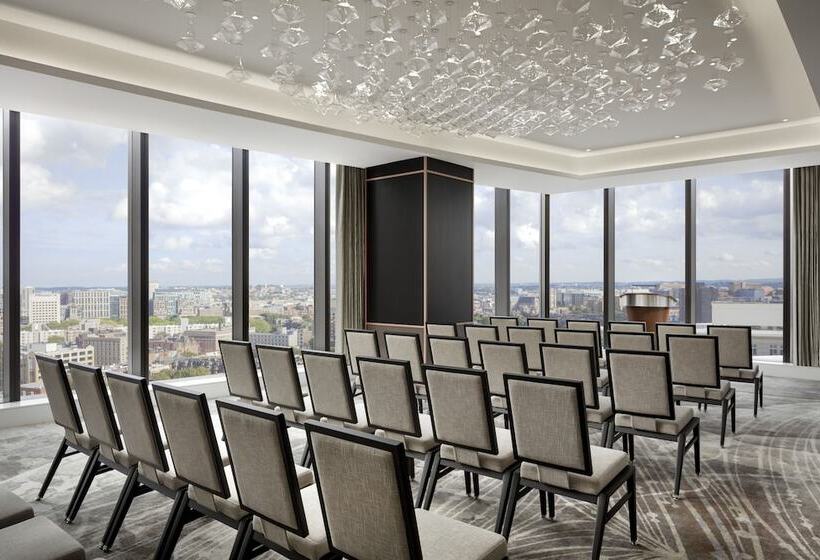 فندق Raffles Boston