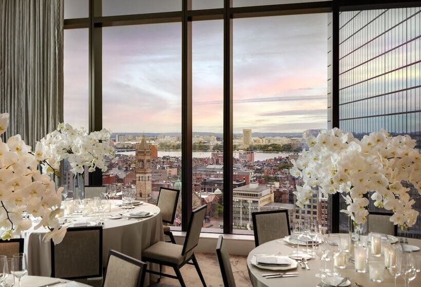 فندق Raffles Boston