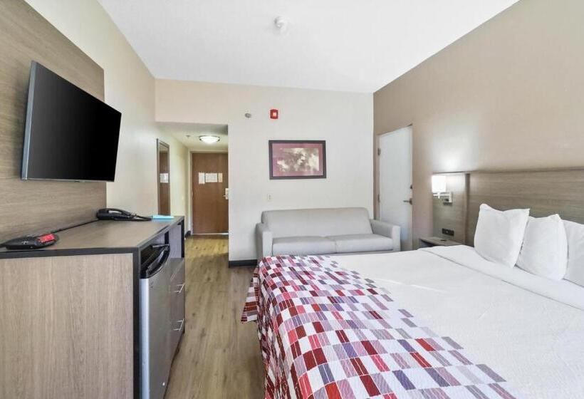 فندق Red Roof Inn & Suites Fayetteville  Fort Bragg