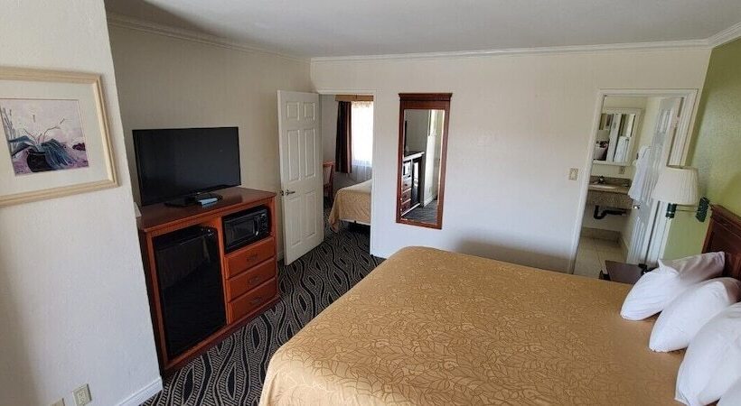 ホテル Redondo Inn And Suites