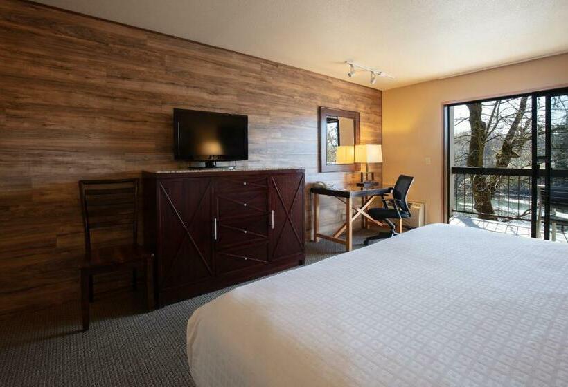 בית מלון כפרי Riverside Inn