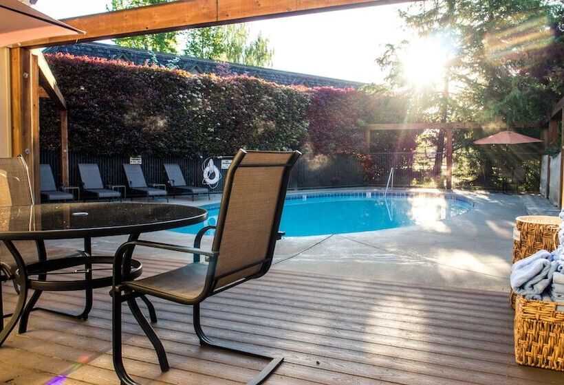 בית מלון כפרי Riverside Inn