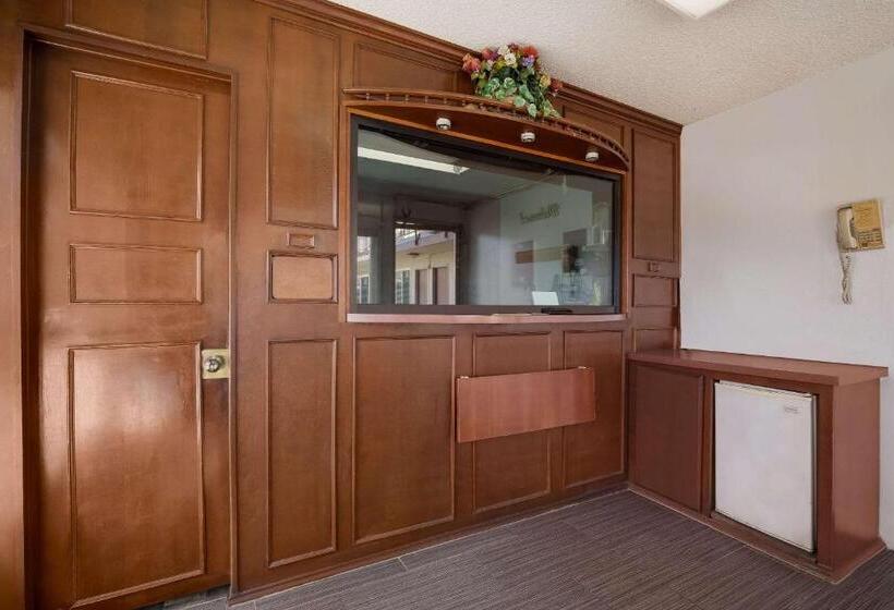 ホテル Rodeway Inn San Bernardino