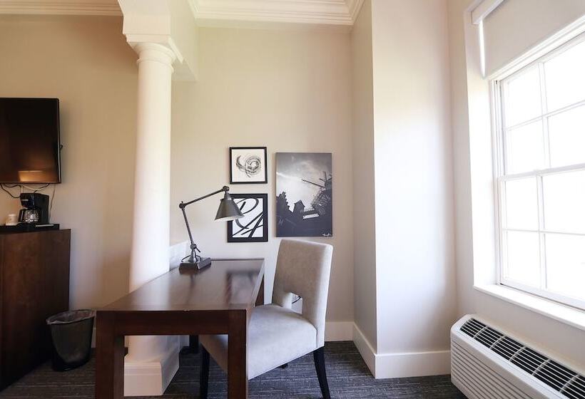 فندق Royal Amsterdam