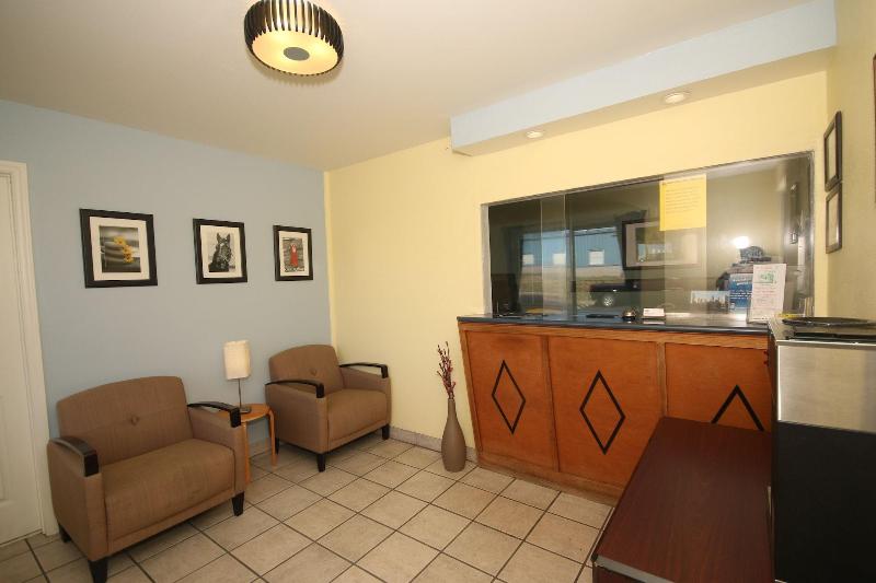 فندق Royal Inn And Suites Charlotte Airport